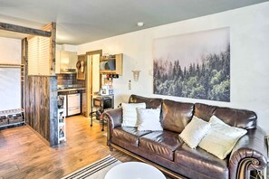 Apartment (1 Bedroom) | Interior