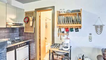 Apartment (1 Bedroom) | Interior