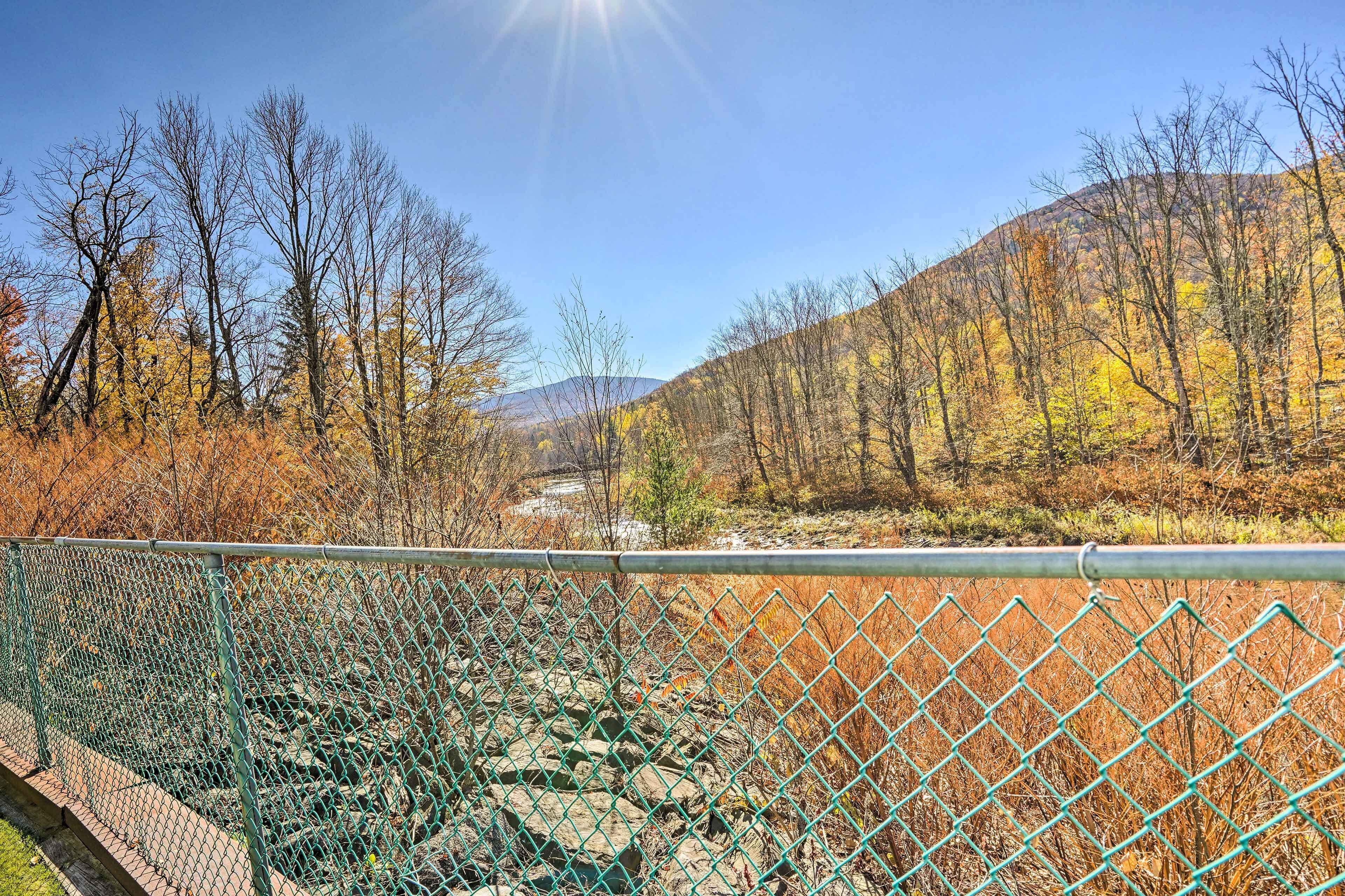 1st-floor Hunter Condo < 1 Mi to Slopes!