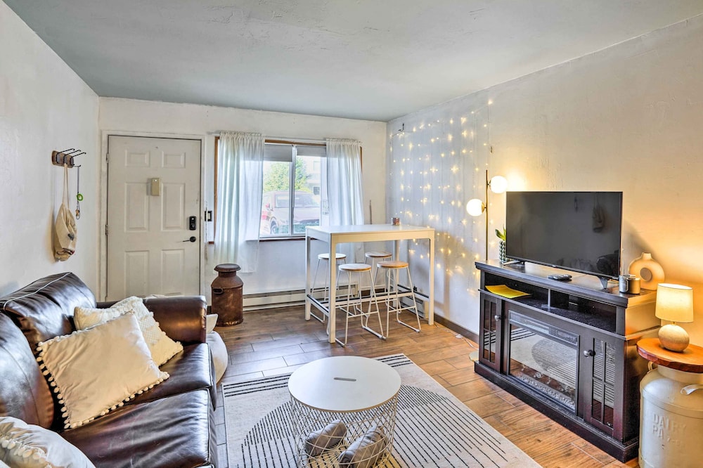 1st-floor Hunter Condo < 1 Mi to Slopes!