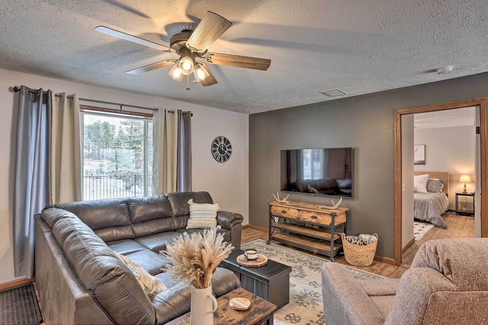 14A Getaway Family House With Large Deck!
