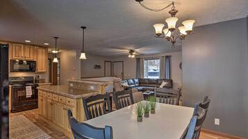 Rumah (4 Bedrooms) | Interior
