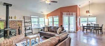 Charming Home < 10 Mi to Sequoia Nat'l Park!