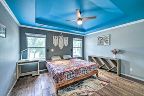 House (3 Bedrooms) | Interior - Charming Home < 10 Mi to Sequoia Nat'l Park! (Three Rivers)