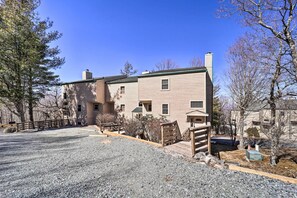 Apartment (3 Bedrooms) | Interior - Beech Mountain Retreat w/ Decks & Mountain Views! (Banner Elk)