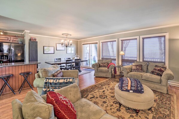 Apartment (3 Bedrooms) | Interior - Beech Mountain Retreat w/ Decks & Mountain Views! (Banner Elk)