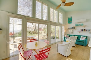 Cottage (2 Bedrooms) | Interior