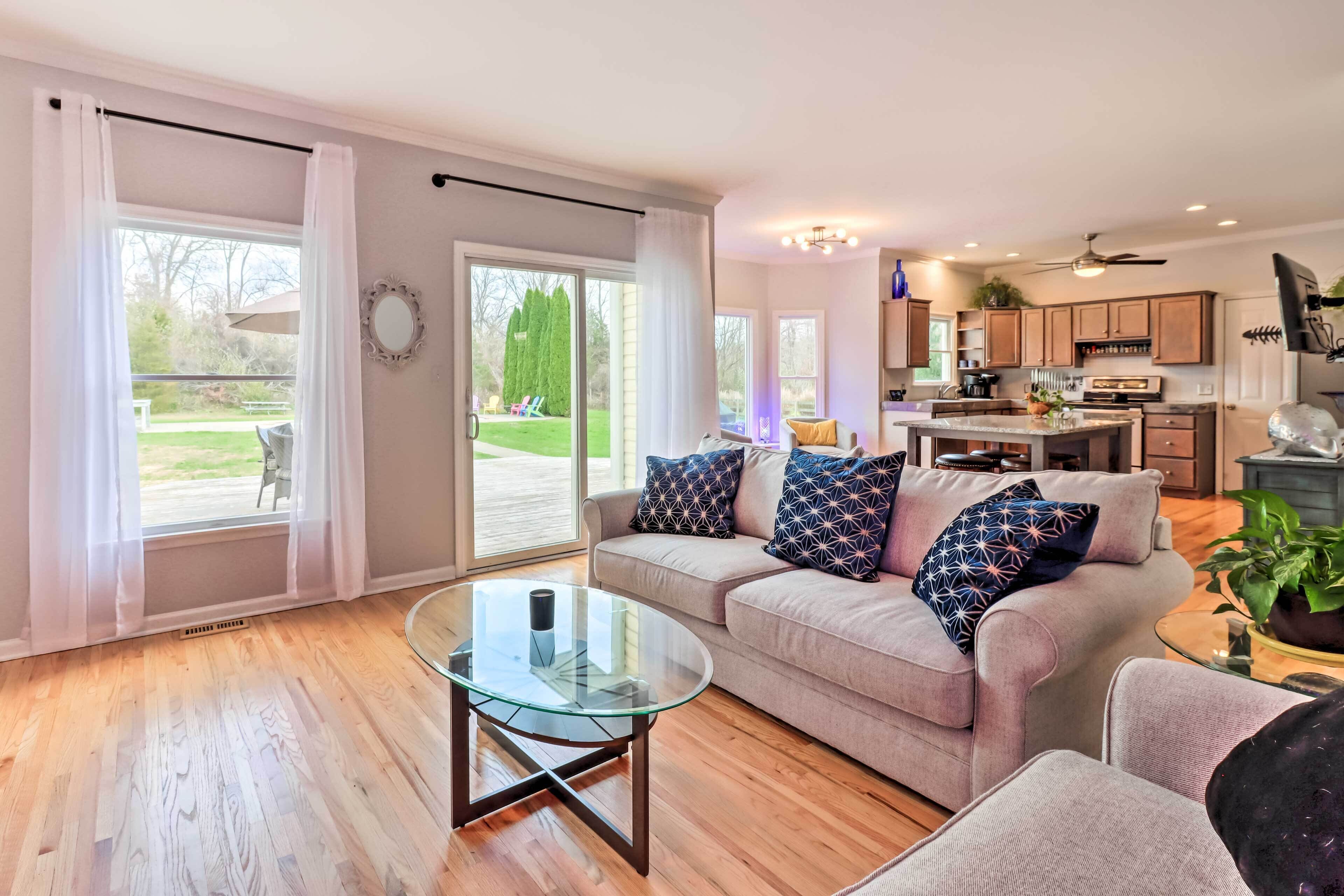 House (5 Bedrooms) | Interior