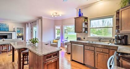 Calm Columbia Haven: Outdoor Pool, Hot Tub!