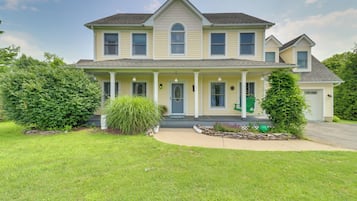 House (5 Bedrooms) | Interior