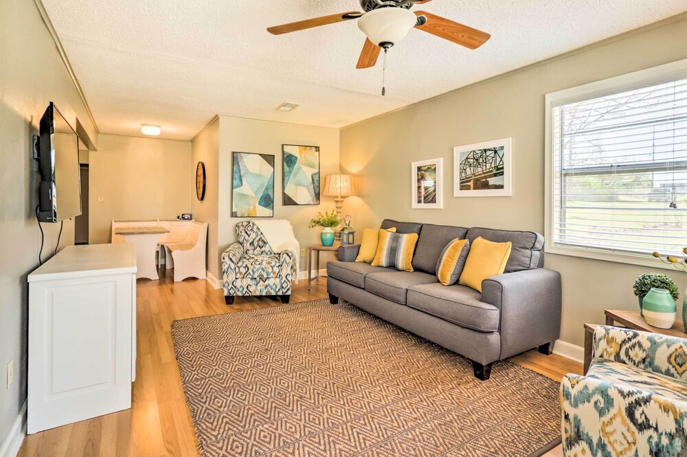 Charming Home w/ Porch: Walk to Greers Ferry Lake!