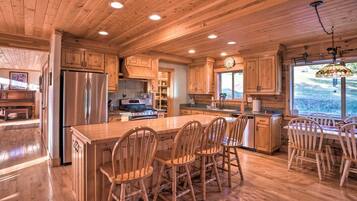 House (3 Bedrooms) | Bahagian dalam