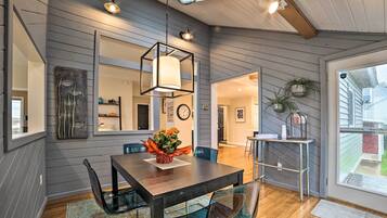 Cottage (3 Bedrooms) | Interior