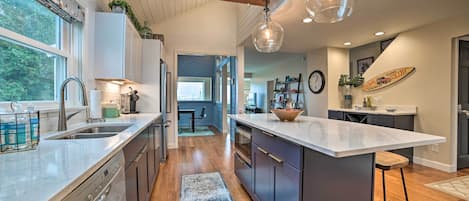 المنشأة من الداخل