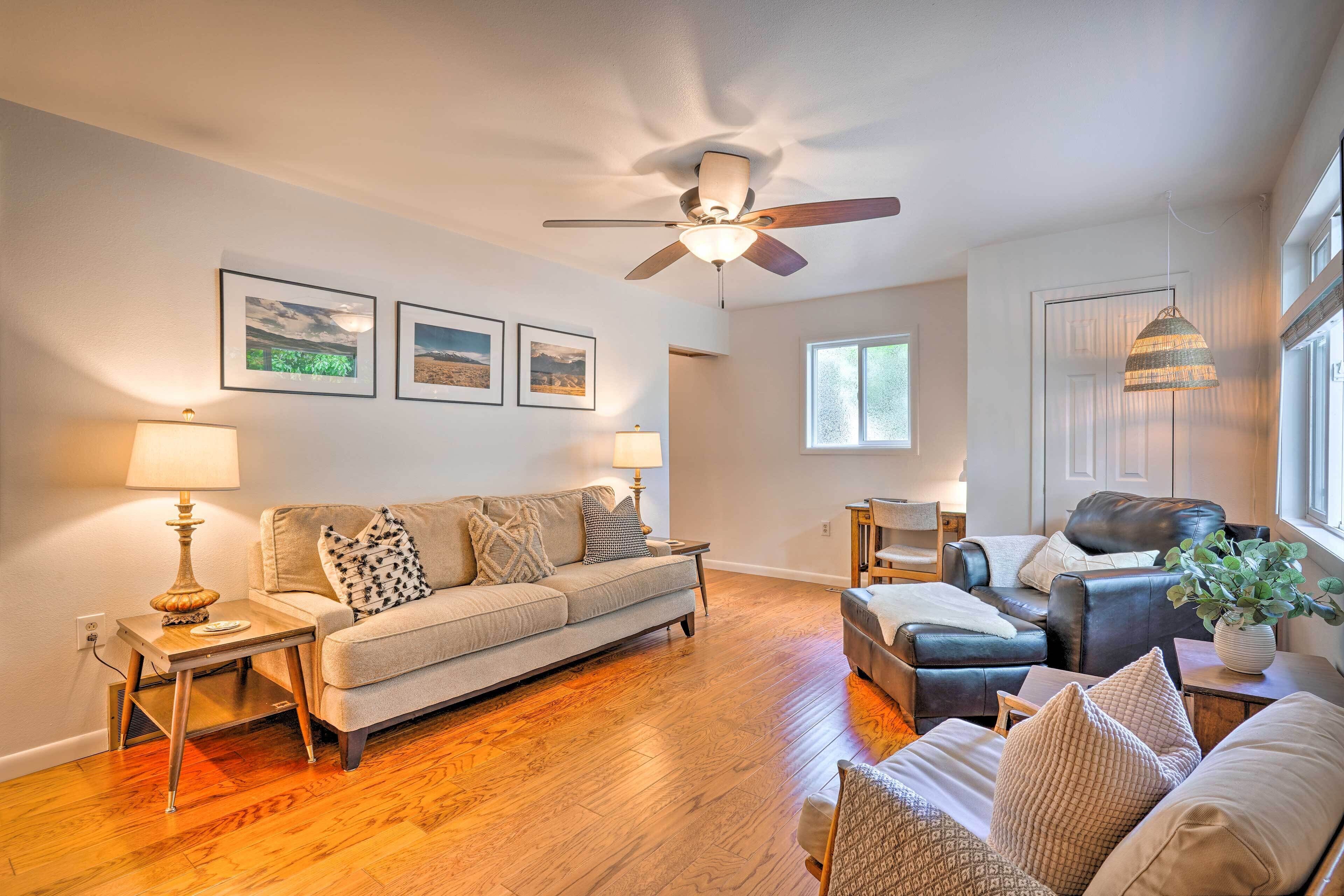 Cañon City Casa w/ Spacious, Private Yard!