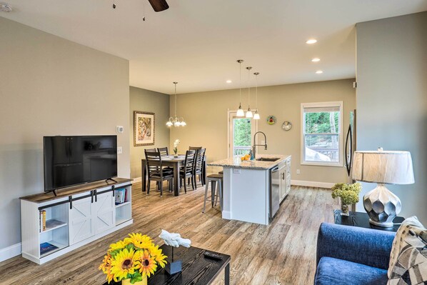 House (3 Bedrooms) | Interior - Modern Candler Home w/ Deck & Yard! (Candler)