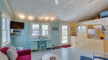 House (1 Bedroom) | Interior