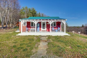 House (1 Bedroom) | Front of property - Cozy 'fiddler's Rest:' Cabin: 11 Miles to Skiing! (Vernon)