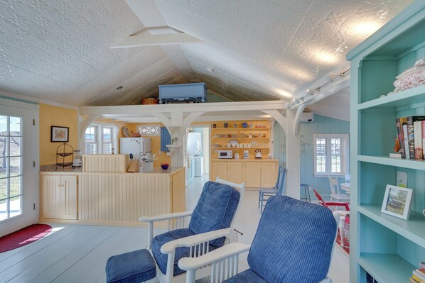 House (1 Bedroom) | Interior