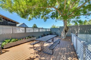 House (3 Bedrooms) | Interior - North Bend Home w/ Cornhole Court & Putting Green (North Bend)