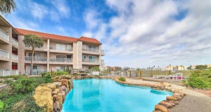 Coastal Condo w/ Dock Access, 2 Miles to Beach!