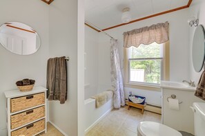 House (3 Bedrooms) | Interior - Countryside Hideaway - 10 Mi to Cooperstown! (Schenevus)