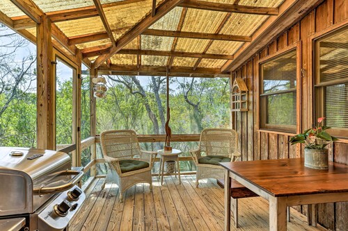 Cozy Hatteras Island Abode ~ 1 Mi to Frisco Beach!