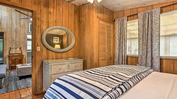 Cottage (2 Bedrooms) | Interior