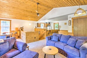 House (4 Bedrooms) | Interior - Cozy North Conway Home: Walk to Slopes & Dtwn (North Conway)
