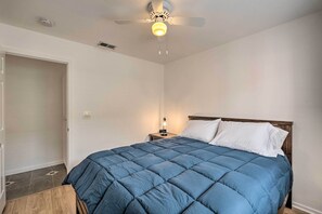 House (3 Bedrooms) | Interior - Cozy Home w/ Hot Tub ~ 13 Mi to Sacramento (Elk Grove)
