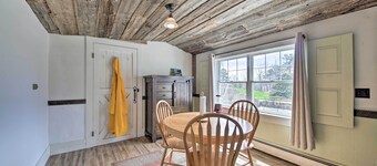 Cozy Colonial Home w/ Bay Access & Water View