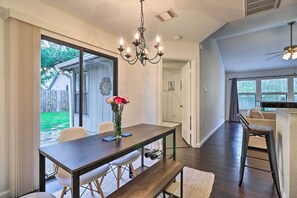 บ้านพัก (2 Bedrooms) | ภายใน