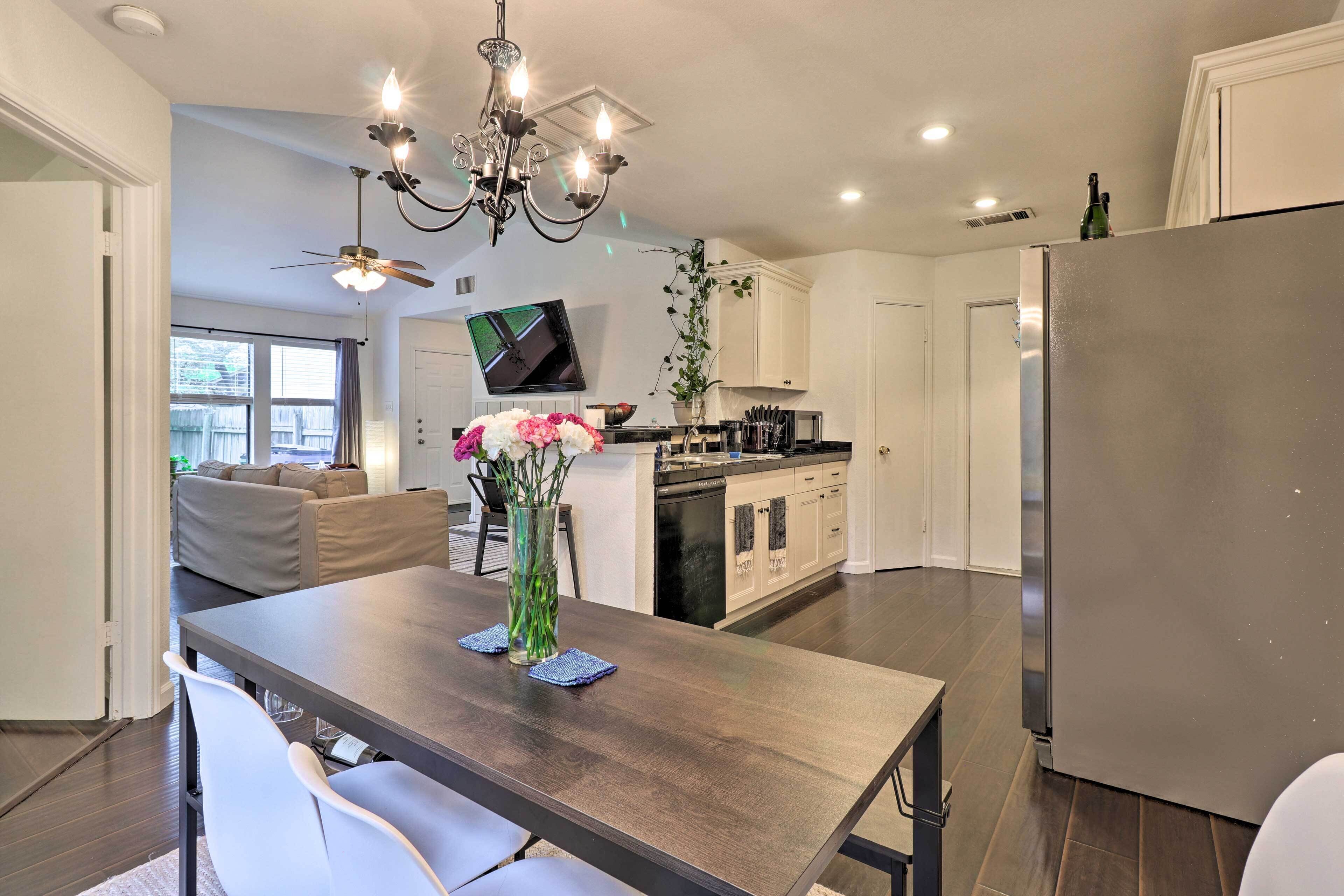 House (2 Bedrooms) | Interior