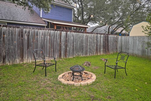 Cozy Austin Area Home w/ Yard, 20 Mi to Dtwn!
