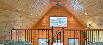 Cozy East Bernstadt Cabin w/ Porch + Fishing Lake!