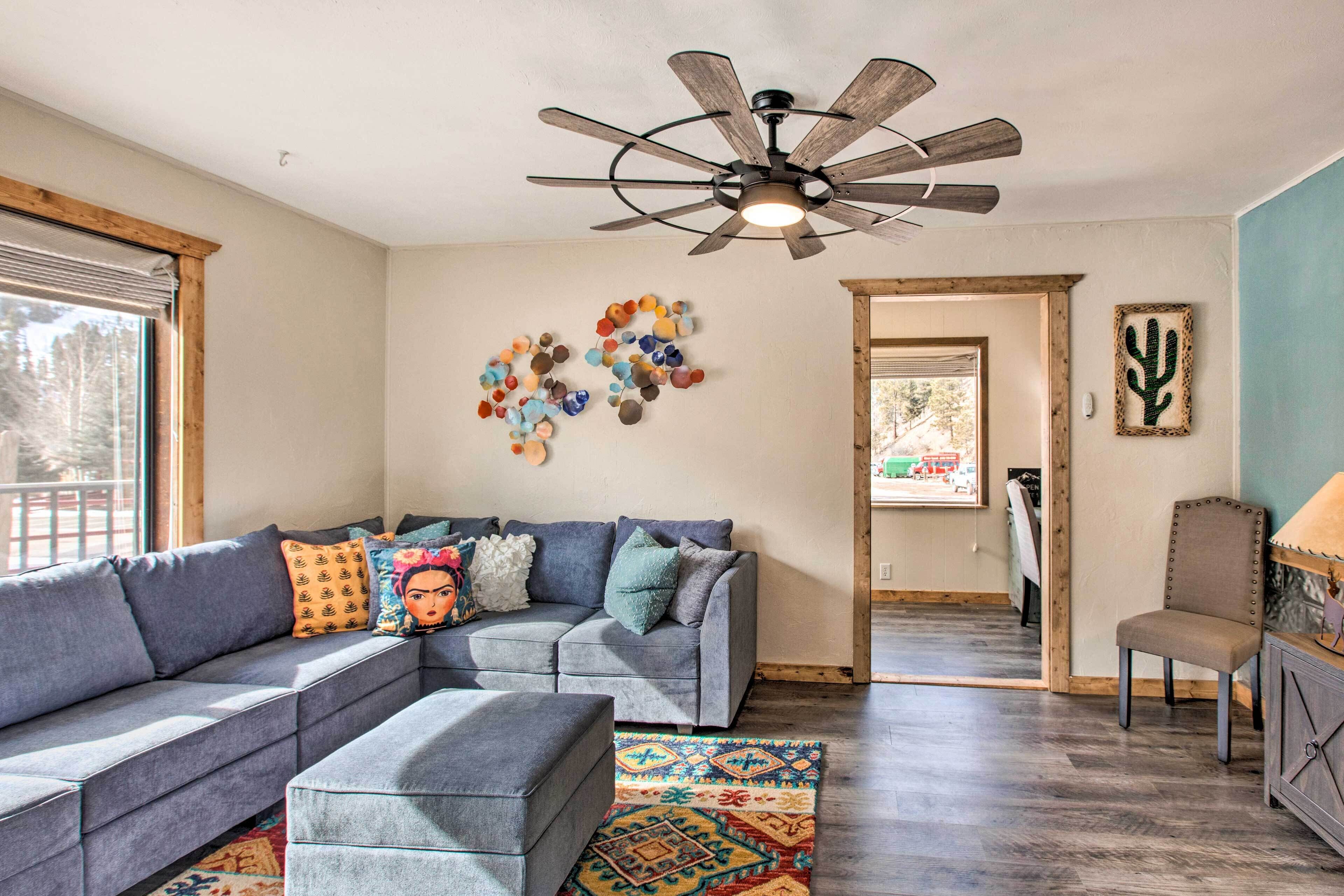 Cozy Red River Condo - Walk to Chair Lift!