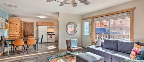 Apartment (2 Bedrooms) | Front of property