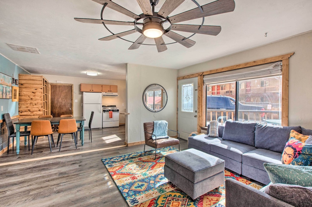 Cozy Red River Condo - Walk to Chair Lift!
