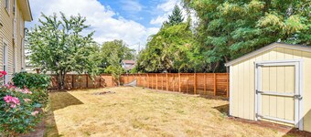 Walk to Crown Zellerbach Trl: PNW 'celestial Inn'