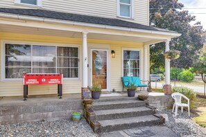 House (2 Bedrooms) | Interior - Walk to Crown Zellerbach Trl: PNW 'celestial Inn' (Scappoose)