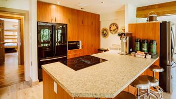 House (Multiple Bedrooms) | Interior