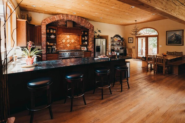 Hus (Multiple Bedrooms) | Innvendig