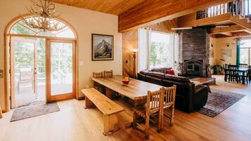House (Multiple Bedrooms) | Interior