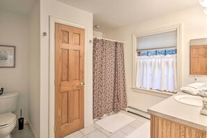 Bathroom - Cozy Easton Getaway w/ Hot Tub, Gas Grill! (Franconia)