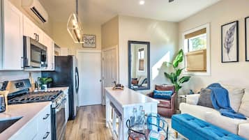 House (1 Bedroom) | Interior
