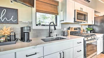 House (1 Bedroom) | Interior