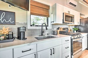 House (1 Bedroom) | Interior - Cozy, New-build Cabin: Steps to Lake Conroe! (Willis)