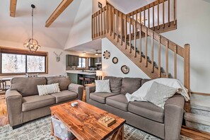 House (2 Bedrooms) | Interior - Walk to Arrowhead Lake: Cabin w/ Private Hot Tub! (Pocono Lake)