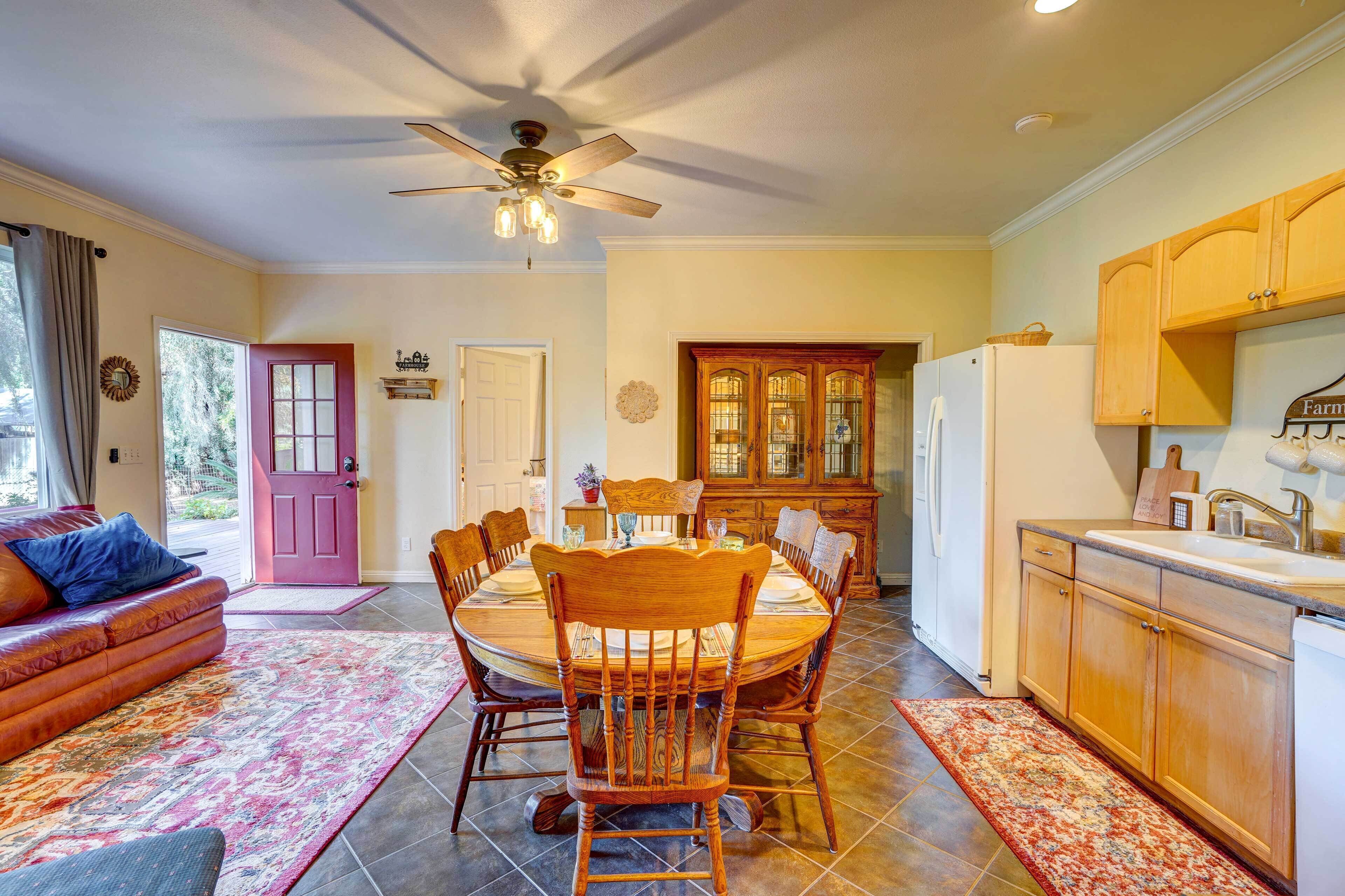 Fallbrook Vacation Rental: 3 Mi to Wineries!