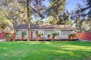 House (3 Bedrooms) | Interior - Fallbrook Vacation Rental: 3 Mi to Wineries! (Fallbrook)